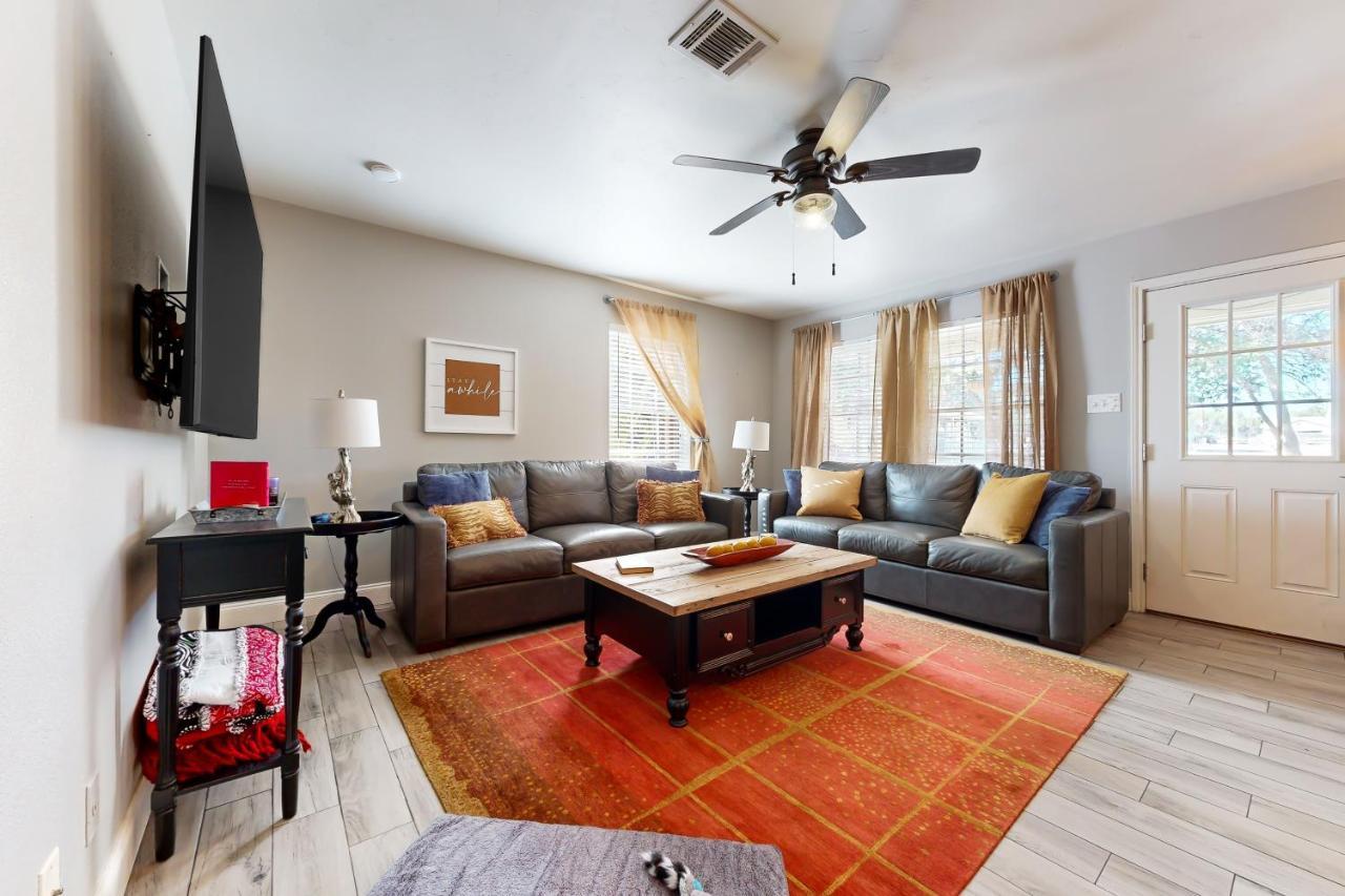 Meadow Creek Cottage Wimberley Ngoại thất bức ảnh