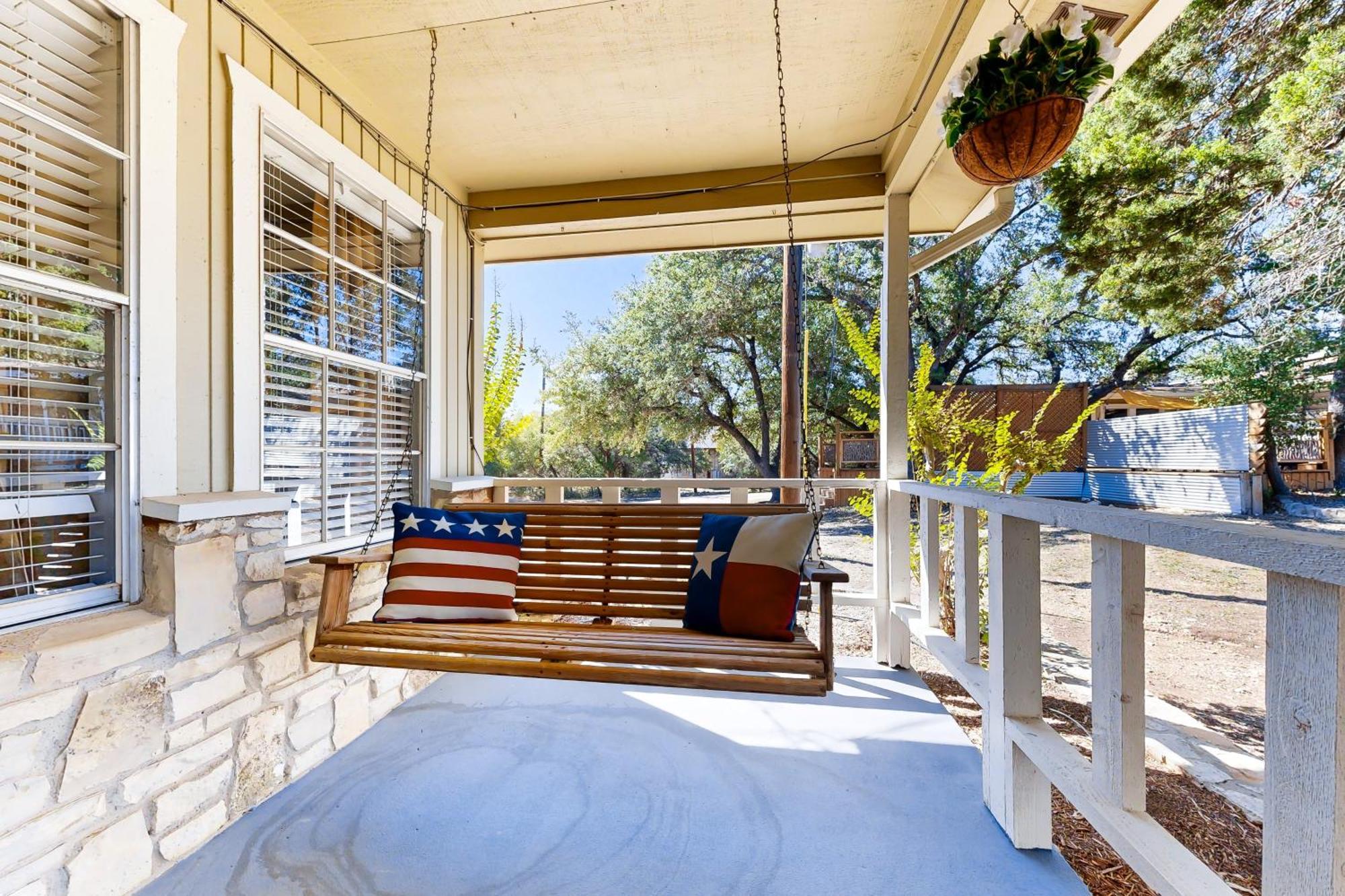 Meadow Creek Cottage Wimberley Ngoại thất bức ảnh